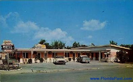 We stopped in to say hello at the Skyway Motel in St. Pete